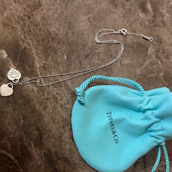 Tiffany & Co. Silver Double Heart Necklace with Engraved Tag - Picture 3 of 7